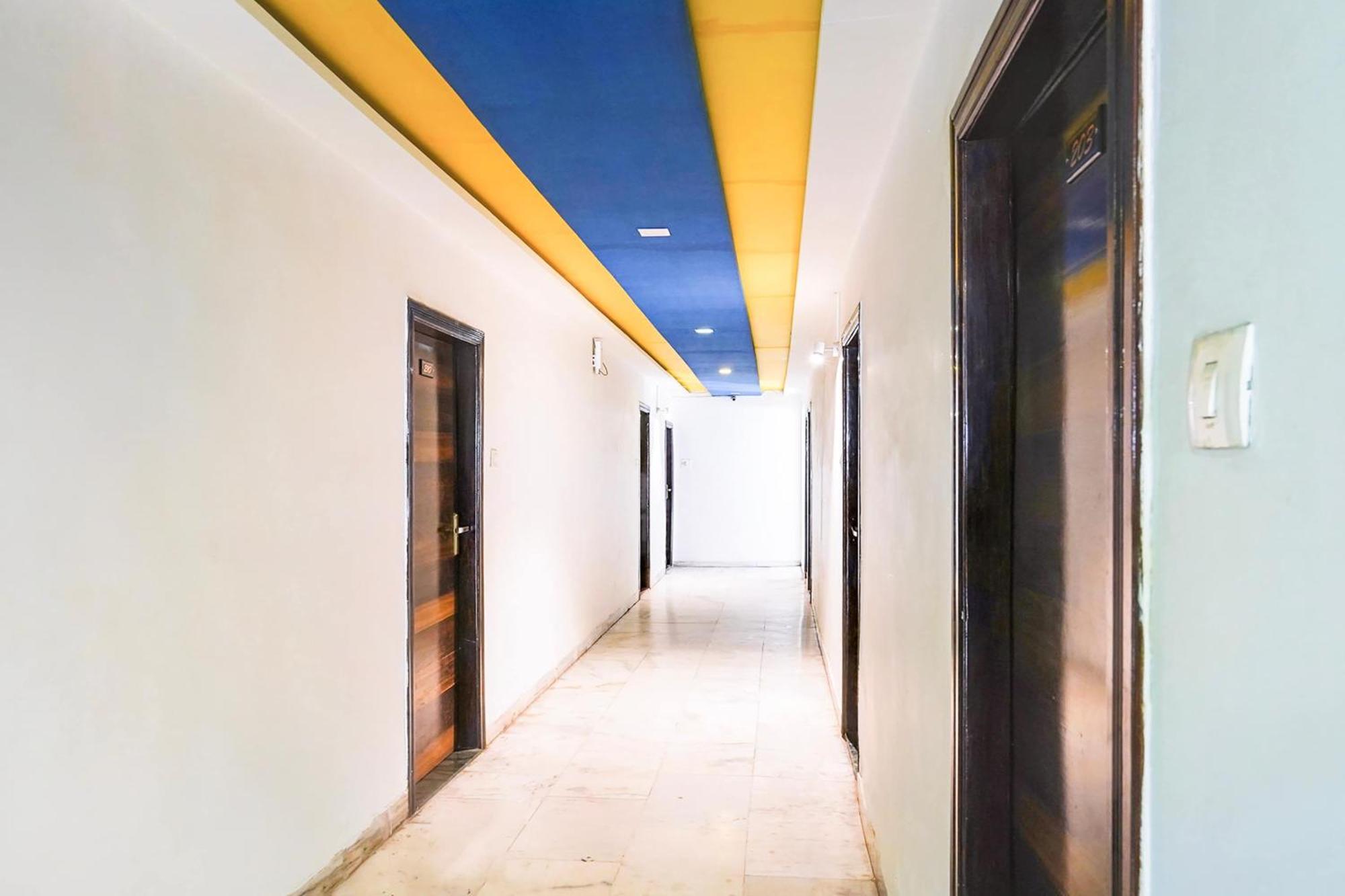Hotel O Bridge Amhedabad Dış mekan fotoğraf