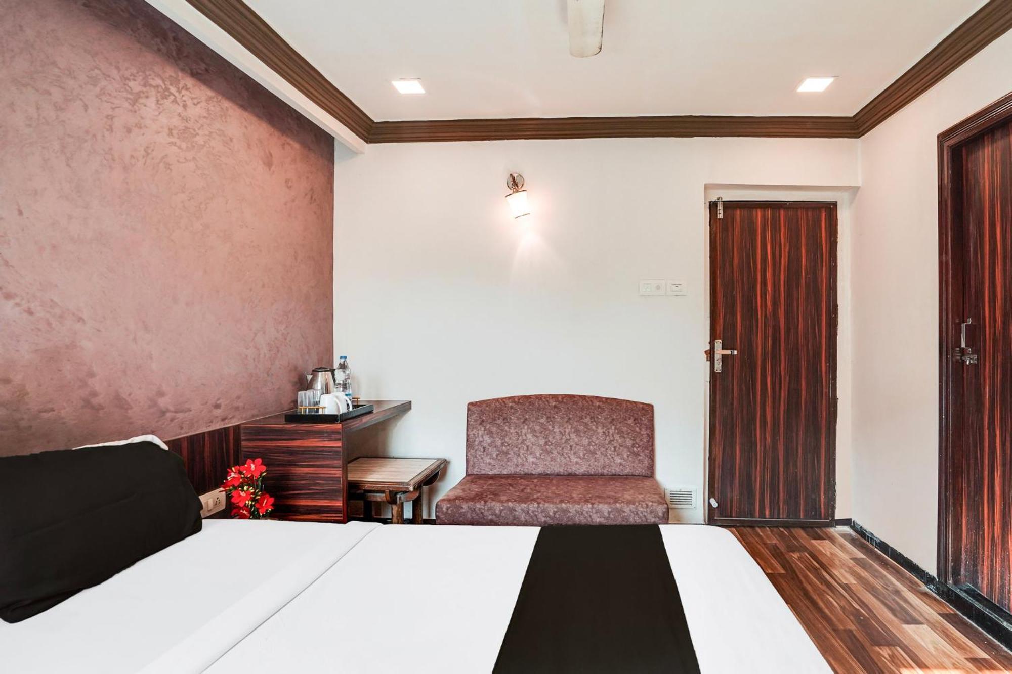 Hotel O Bridge Amhedabad Dış mekan fotoğraf