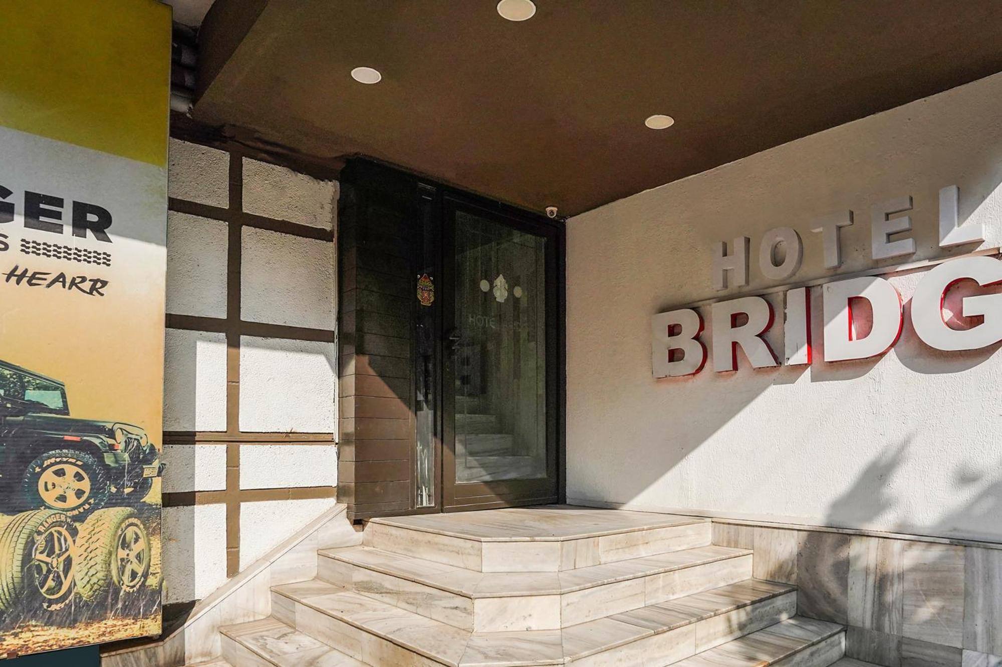Hotel O Bridge Amhedabad Dış mekan fotoğraf