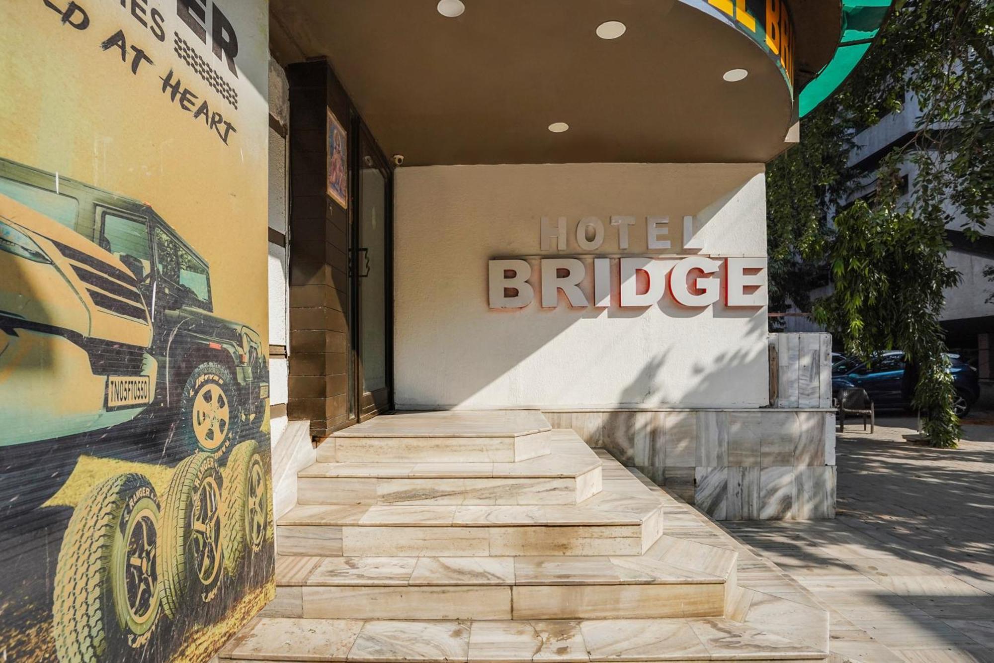 Hotel O Bridge Amhedabad Dış mekan fotoğraf