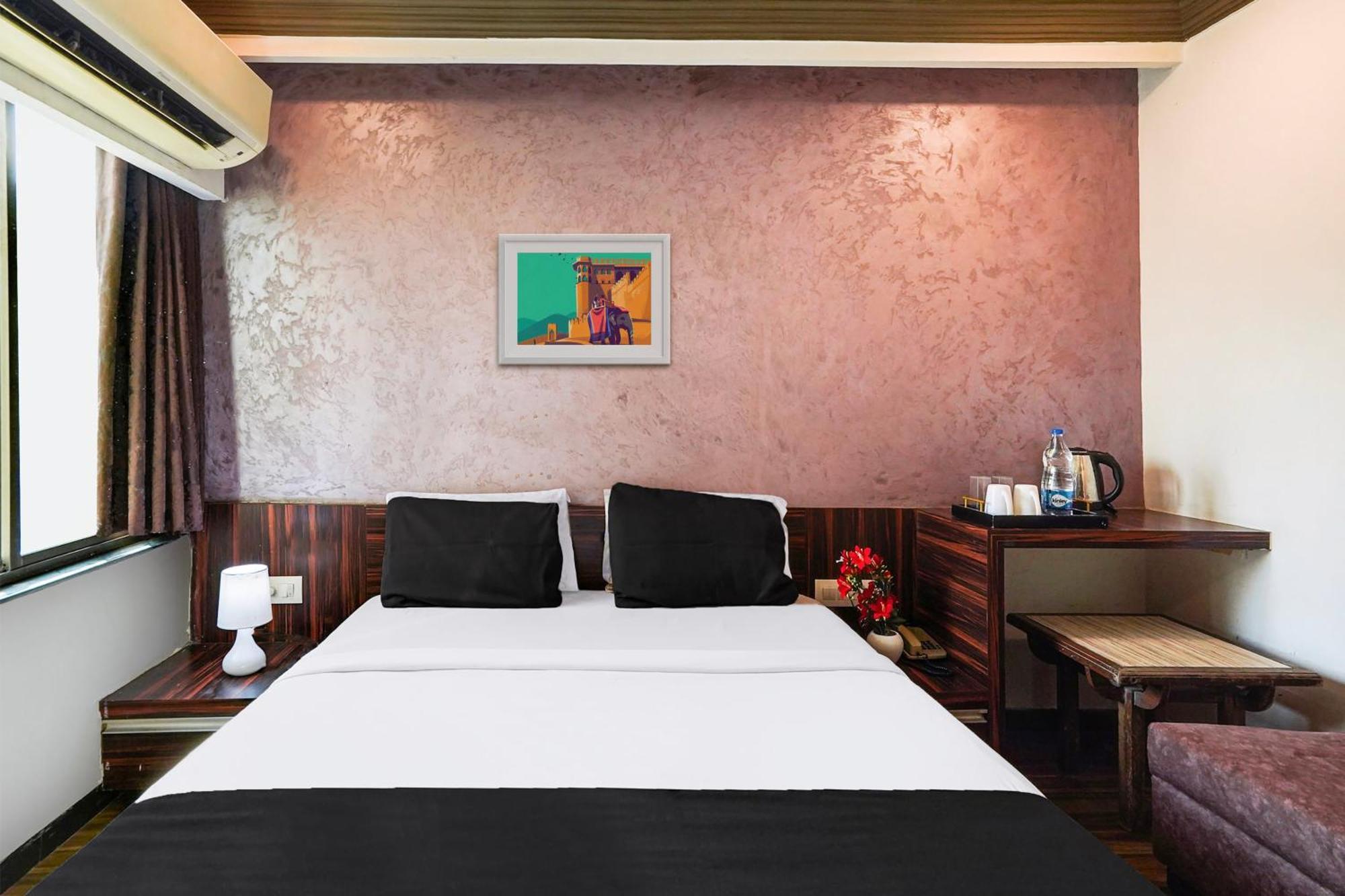 Hotel O Bridge Amhedabad Dış mekan fotoğraf